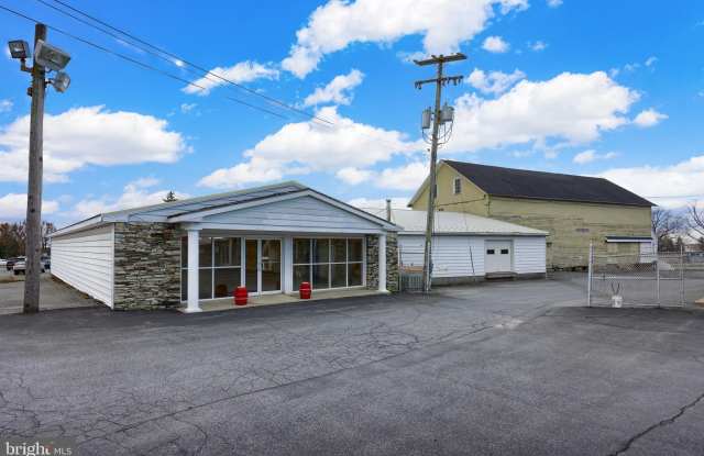 16 GRAYBILL Road - 16 Graybill Road, Leola, PA 17540