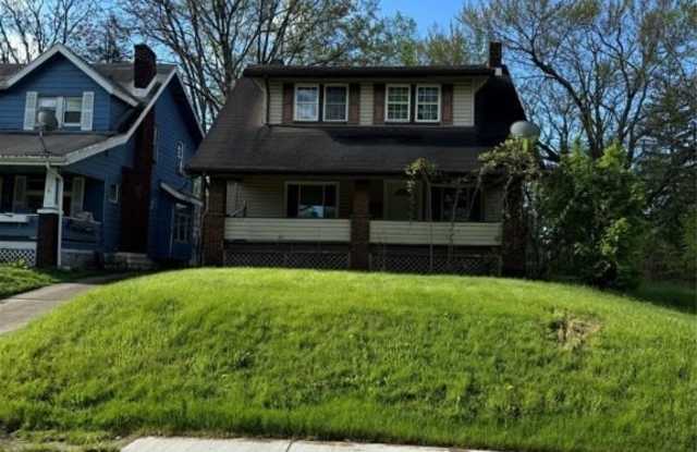 311 E Lucius Ave - 311 East Lucius Avenue, Youngstown, OH 44507