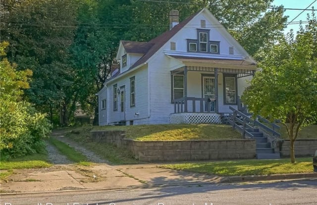364 Campbell St. - 364 Campbell Street, Akron, OH 44307