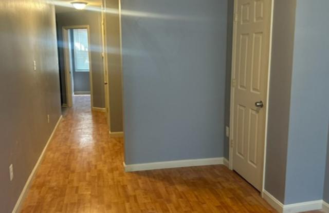 1909 W. Baltimore St. - A Gallery 3