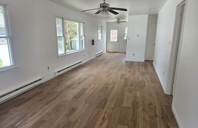 330 Elizabeth Avenue Gallery 4