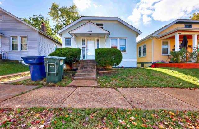 Very nice single family home with refinished hardwood and a very large open living room. photos photos