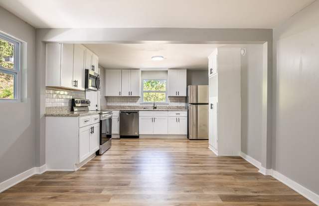 2966 Haywood Avenue - A Gallery 2