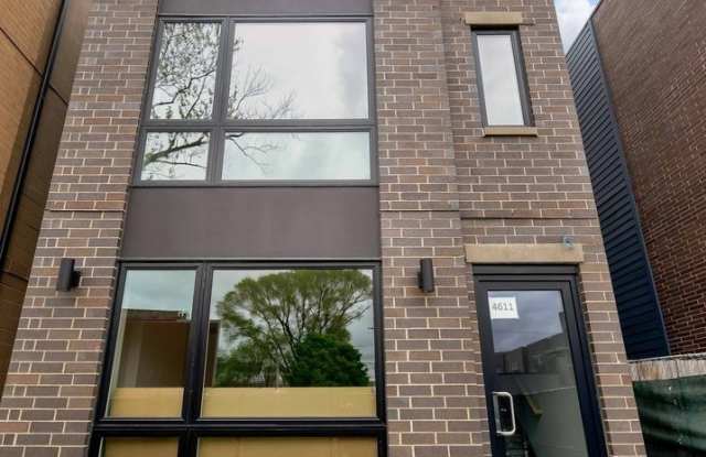 4611 S Saint Lawrence Avenue photos photos