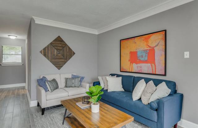 11259 Drummond Dr - 11259 Drummond Drive, Dallas, TX 75228