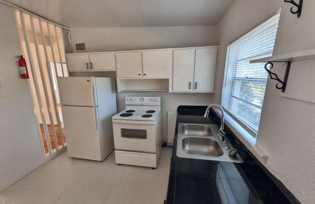 2648 Dellwood Avenue - 3 Gallery 1