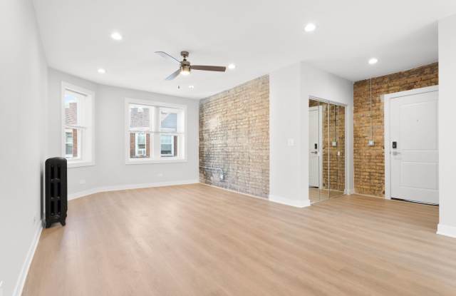 7383 N Damen Ave Gallery 2