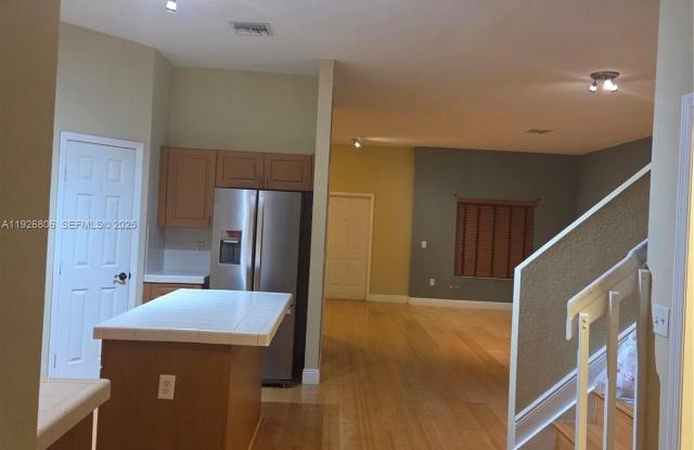 1938 SE 23rd Ter photos photos