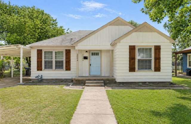 3004 Reuter Avenue photos photos