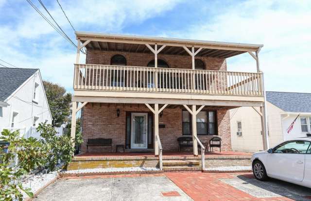 243 6th St S Street photos photos