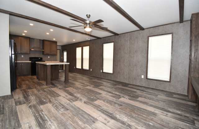 3 Bedroom 2 Bath Mobile Home in Ruston Gallery 2