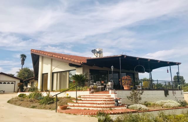 2801 E. Mission Rd - 2801 East Mission Road, Fallbrook, CA 92028