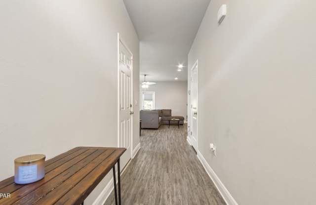 5840 Callaway Circle Gallery 3