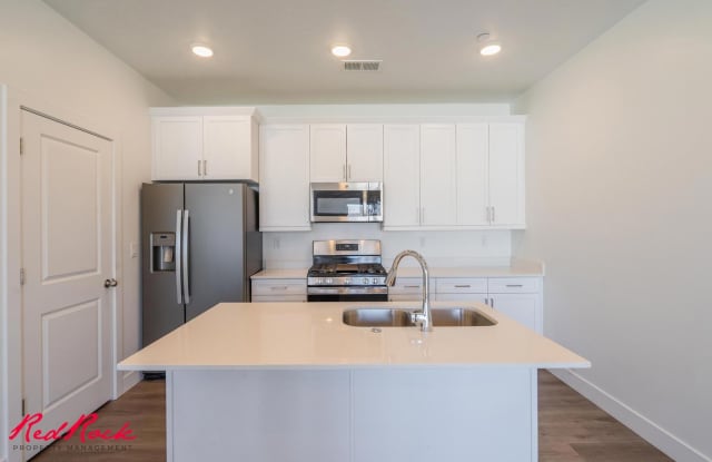 Stylish Desert Color 2 Bedroom Condo. Washer and Dryer Included! photos photos