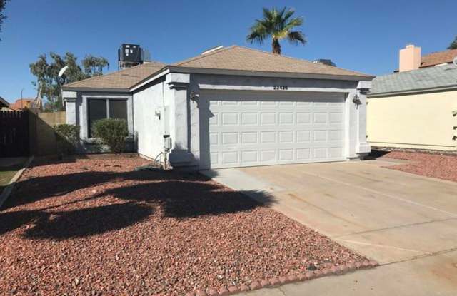 3 bed 2 bath home in Mountainview at North Canyon Gallery 1