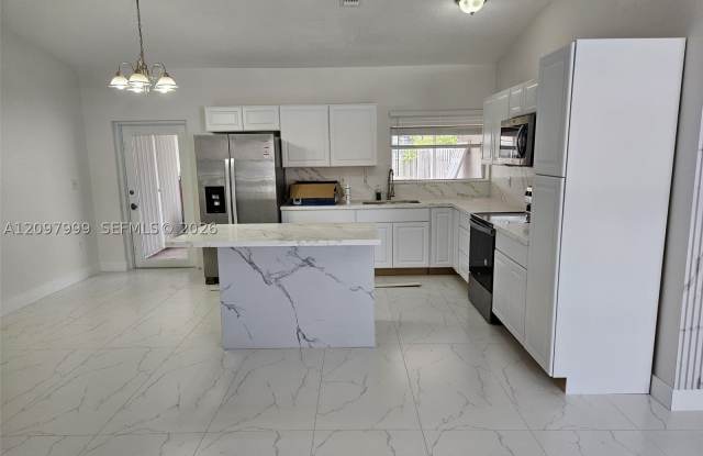 14524 SW 174th Ter Gallery 2