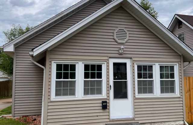 1409 S 4th St photos photos