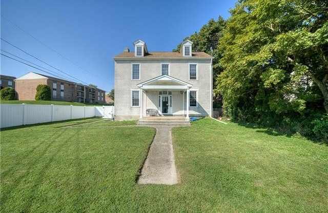 15 Orchard Drive - 15 Orchard Drive, Fullerton, PA 18052