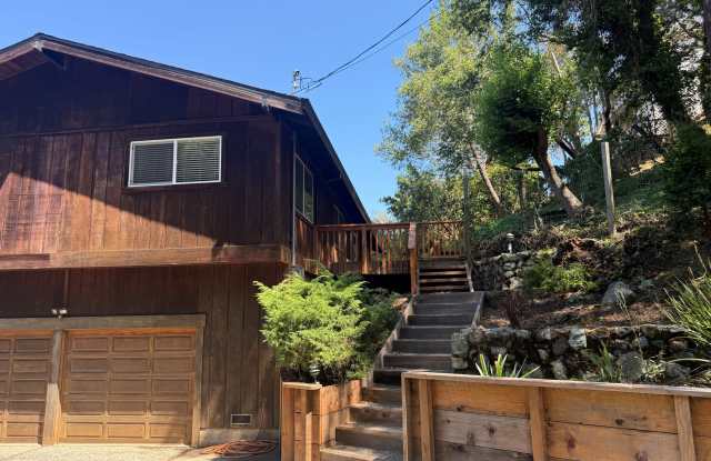 628 Canyon Road Gallery 1