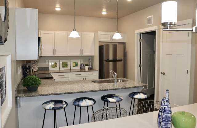 660 E 230 N Unit 309 photos photos