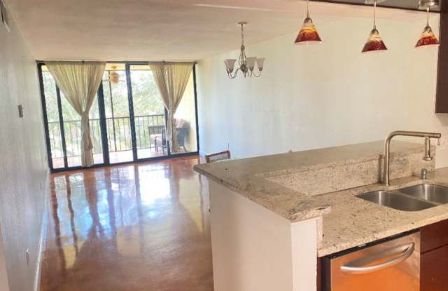 2424 West Tampa Bay Boulevard Apt, M403 - 2424 West Tampa Bay Boulevard, Tampa, FL 33607