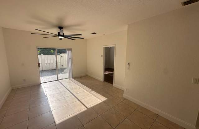 RENOVATED 2 BED / 2 BATH – AVAILABLE NOW! photos photos RENOVATED 2 BED / 2 BATH – AVAILABLE NOW! photos photos