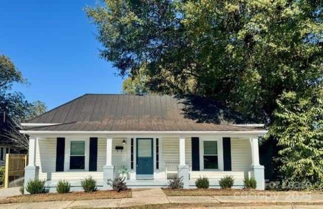 245 Garfield Street - 245 Garfield Street, Statesville, NC 28677
