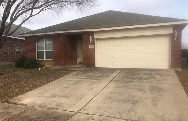 3825 Chisos Rim Trail - 3825 Chisos Rim Trail, Fort Worth, TX 76244