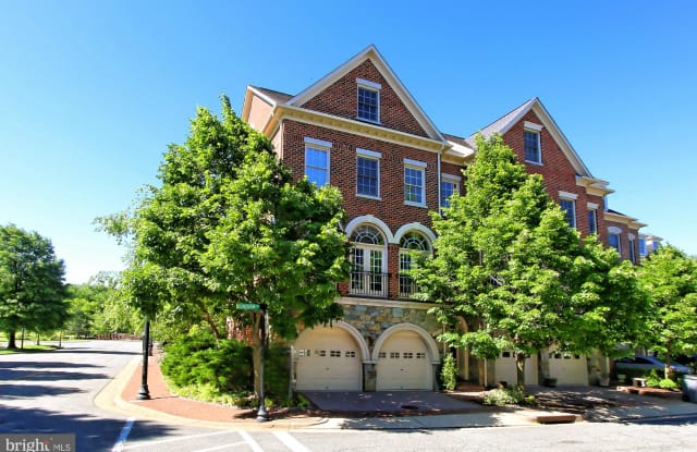 4902 DONOVAN DRIVE - 4902 Donovan Drive, Alexandria, VA 22304