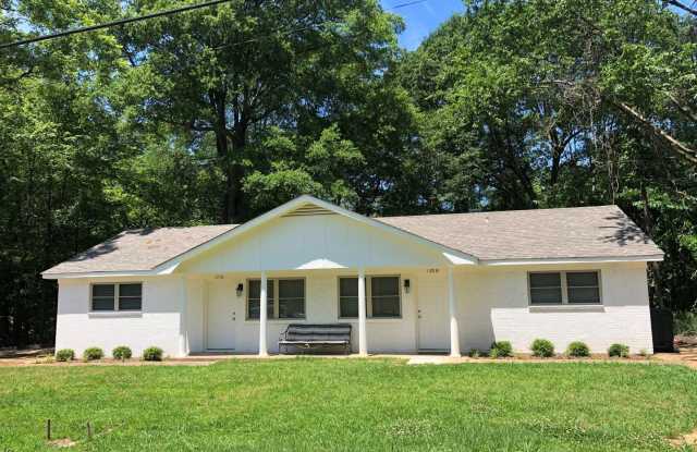 2BR/2BA FOR RENT Gallery 1
