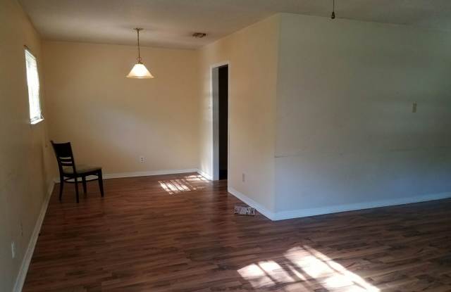 2 bed 1.5 bath for rent photos photos