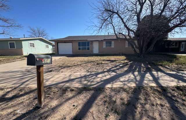 613 S Hemlock photos photos