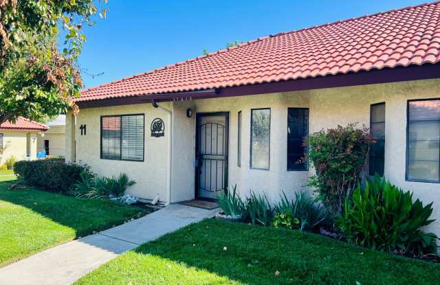 Inviting Gated Community Townhome—Jess Ranch 55+ photos photos