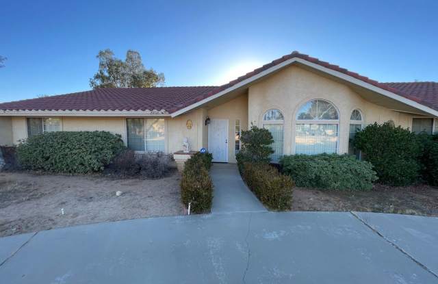 4 BEDROOM APPLE VALLEY HOME photos photos