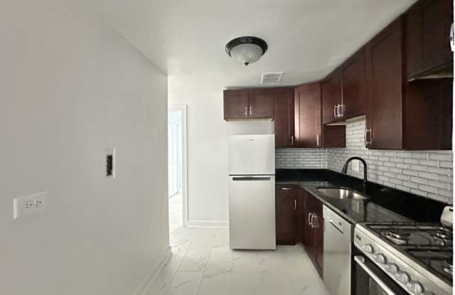 6709 California Gallery 2