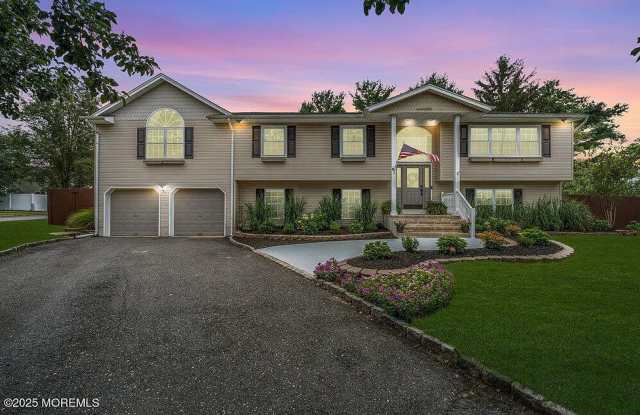 61 Lynn dr - 61 Lynn Drive, Toms River, NJ 08753 61 Lynn dr - 61 Lynn Drive, Toms River, NJ 08753