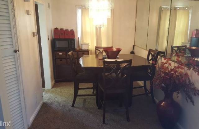 2517 COLEBROOKE DR Gallery 3