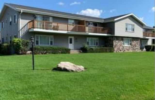 2 Bedroom Upper with Heat and Water included photos photos