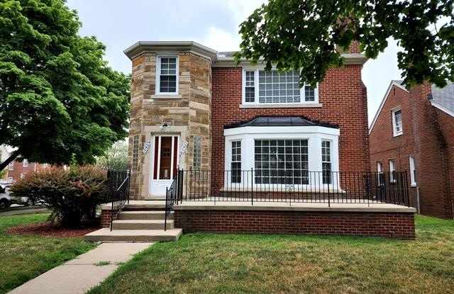 10427 S MORROW Circle - 10427 South Morrow Circle, Dearborn, MI 48126
