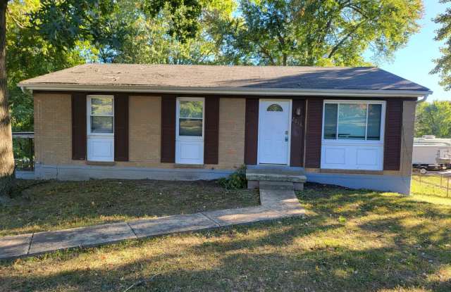 2016 Rosemary Dr - 2016 Rosemary Drive, Clarksville, TN 37042