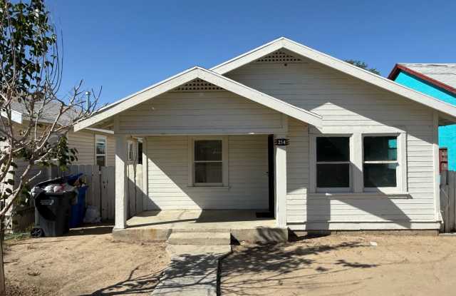 214 Woodrow St photos photos