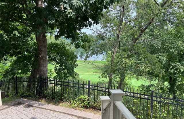18344 FAIRWAY OAKS SQ Gallery 3