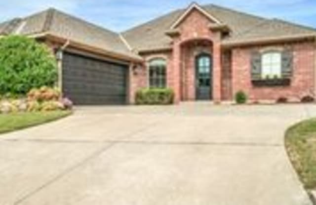 309 Mohawk Trail - 309 Mohawk Trl, Edmond, OK 73003