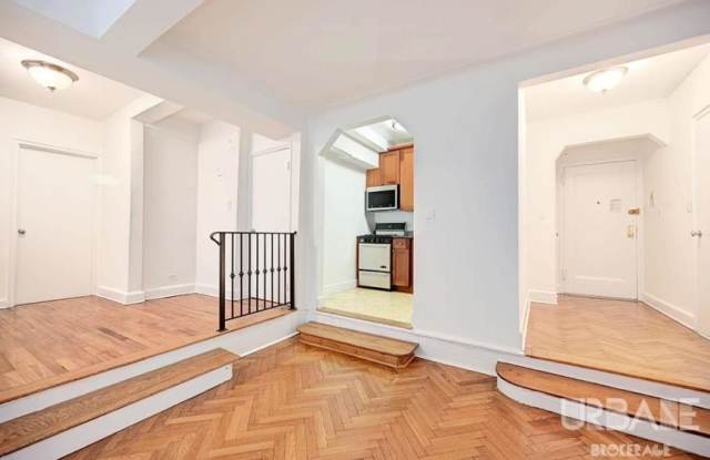 10 West 74th Street Gallery 2