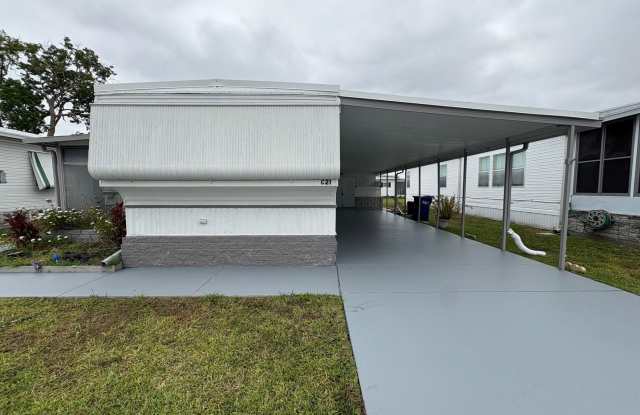 Updated 2-bed/2-bath Mobile Home in The Beautiful Westwinds Village! 55+ Community photos photos