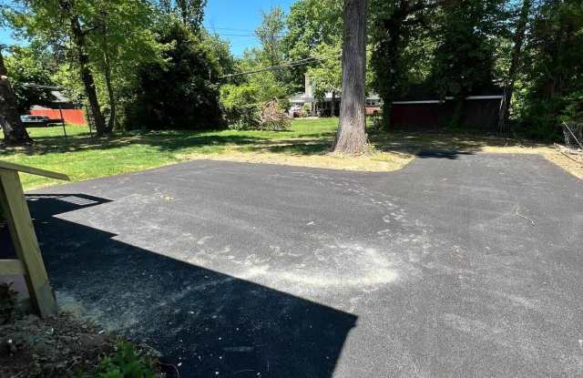 9406 BELAIR Road Gallery 4