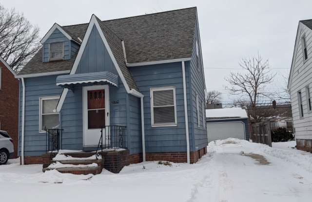 21771 Morris Ave photos photos