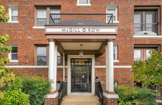 Stunning 1 Br 1 bath apartment in Bloomingdale photos photos