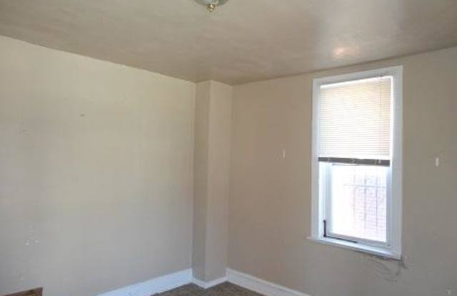 1309 GREEN STREET Gallery 3