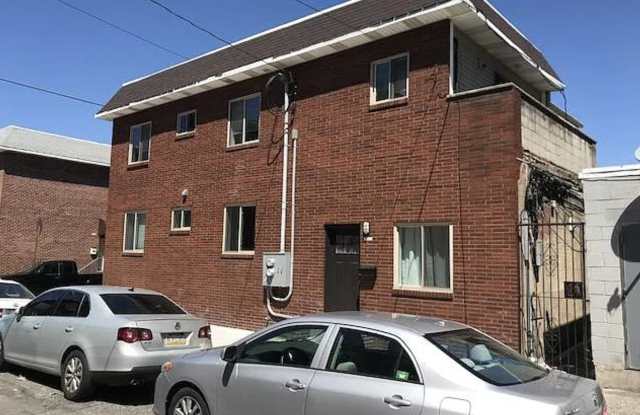 1755 S Mole St photos photos